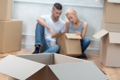 Local moving help for homes and small businesses in Lisson Grove